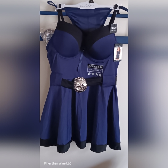 Sexy Cop Blue Lingerie Costume with badge, handcuffs, and thongs Women's Size L - Picture 3 of 5